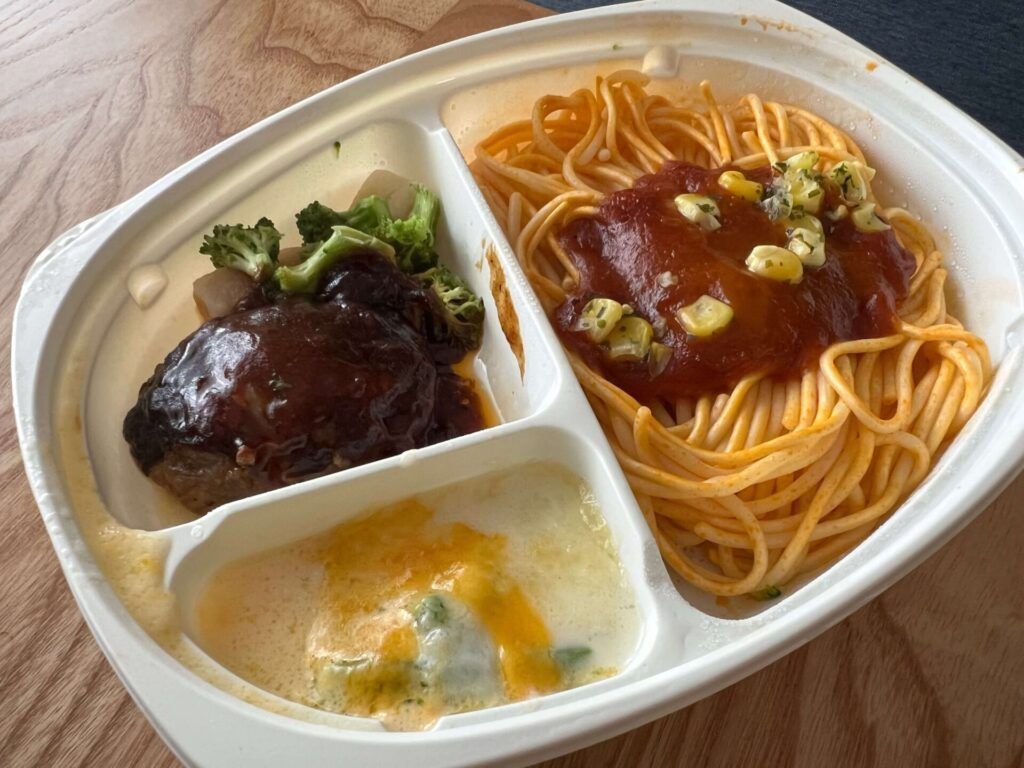 コープ　お子さまプレート　ナポリタン&ハンバーグセット